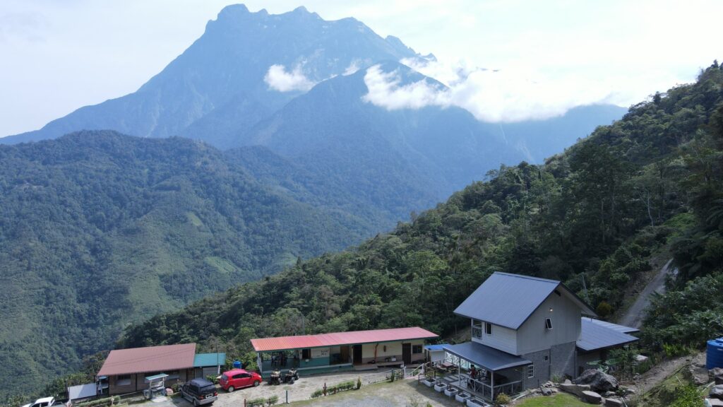 Bayu Kinabalu Campsite overlooking Mount Kinabalu